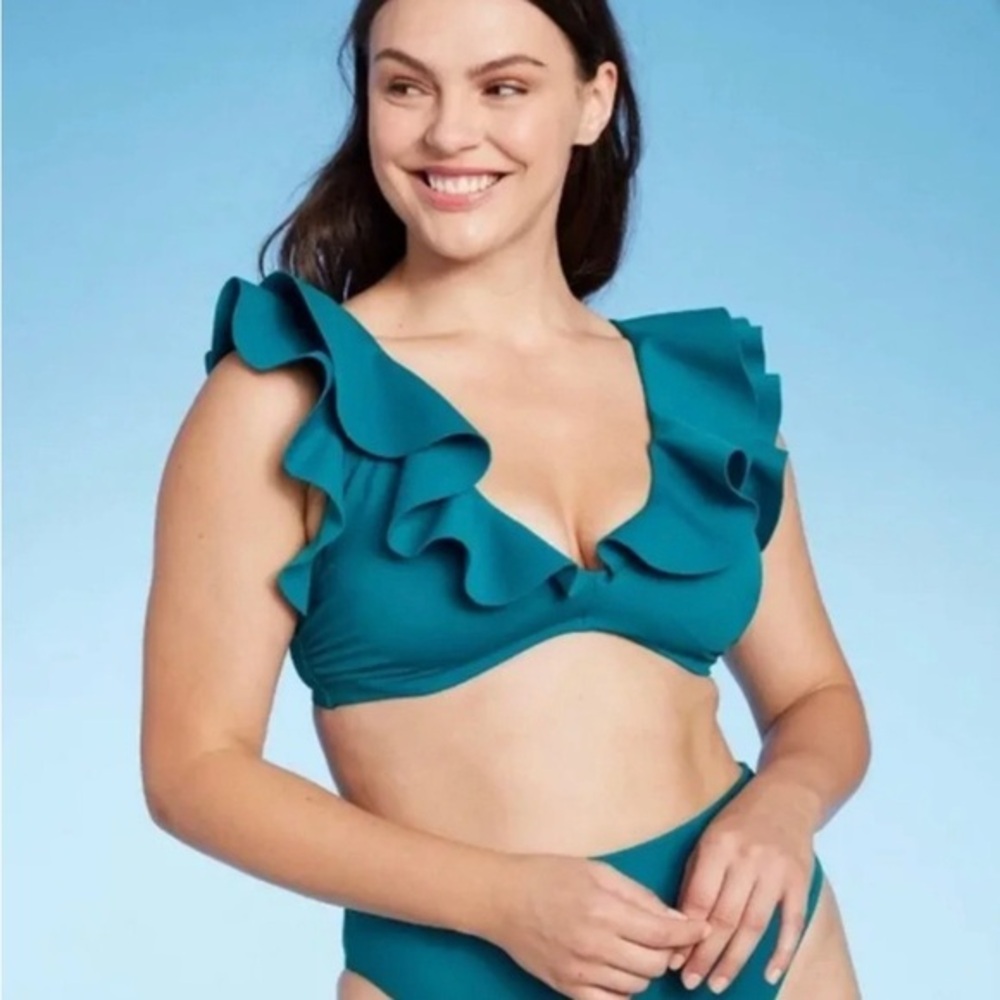 NWT Target Shade & Shore Bikini Top